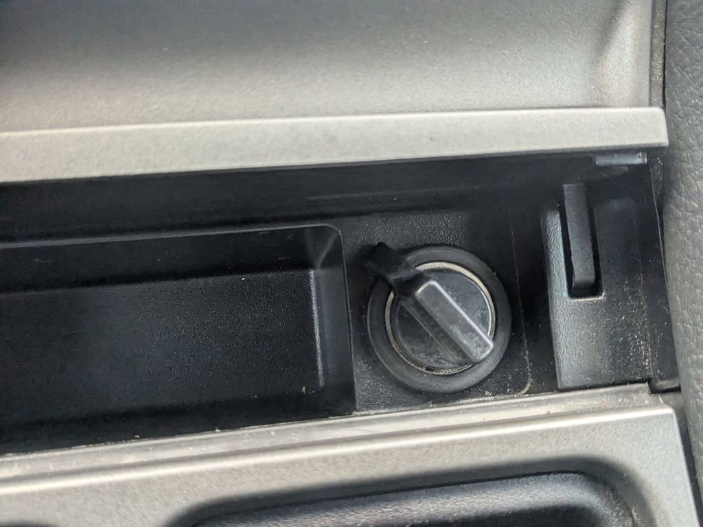 Used 2018 Ford Taurus SEL image 23