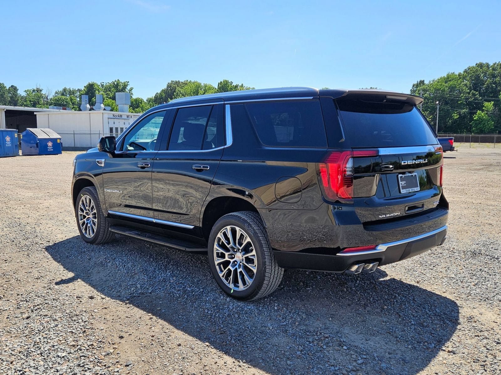 New 2026 GMC Yukon Denali AWD/4WD image 3