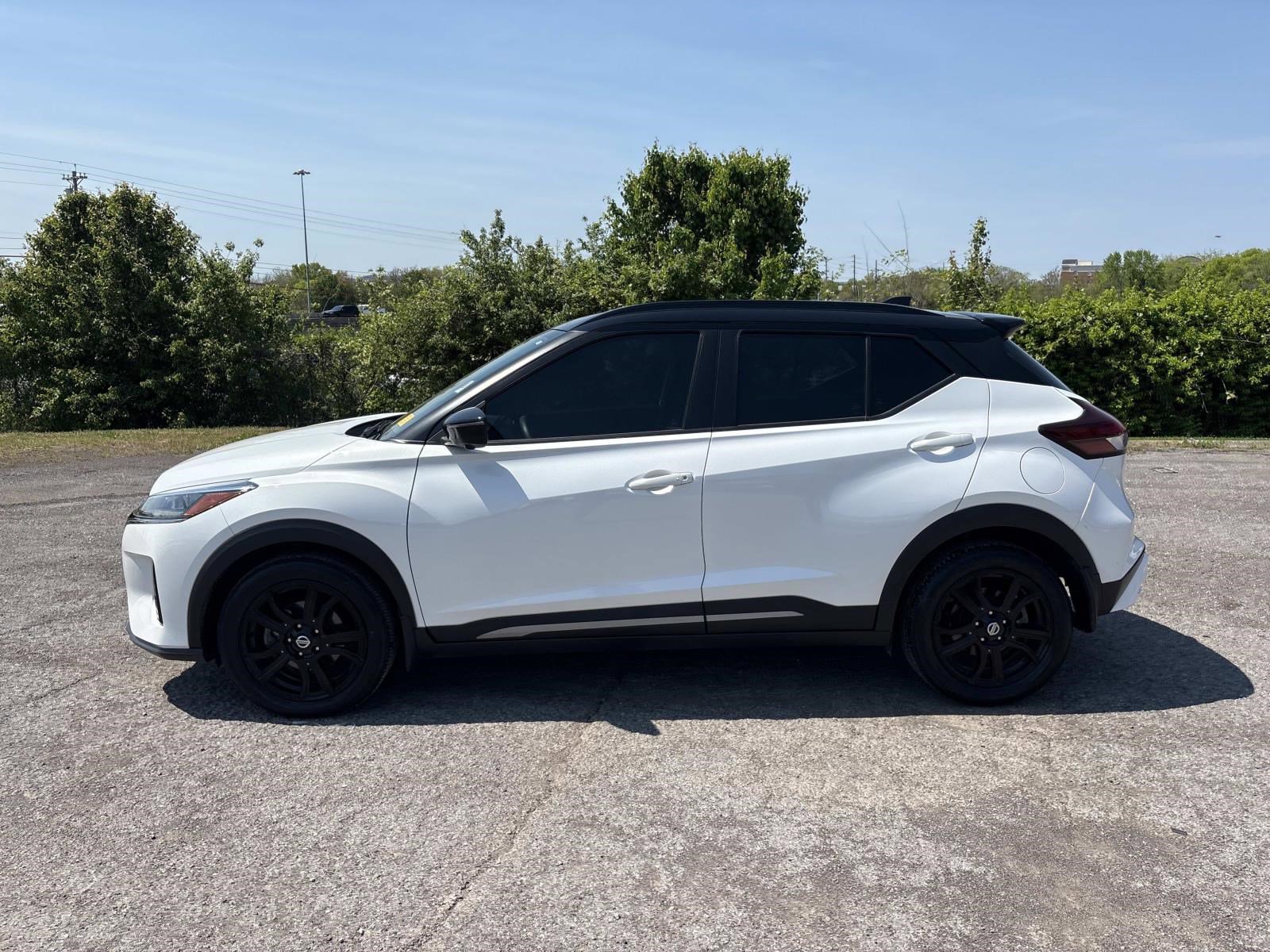 Used 2021 Nissan Kicks SR image 4