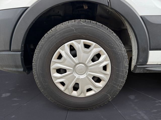 Used 2022 Ford E-Transit 148 High Roof Extended image 14