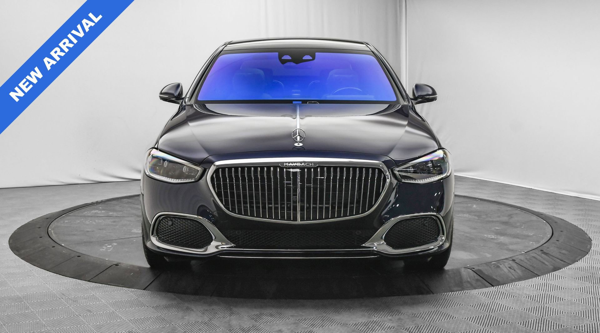 Used 2025 Mercedes-Benz Maybach S 580 4MATIC image 2