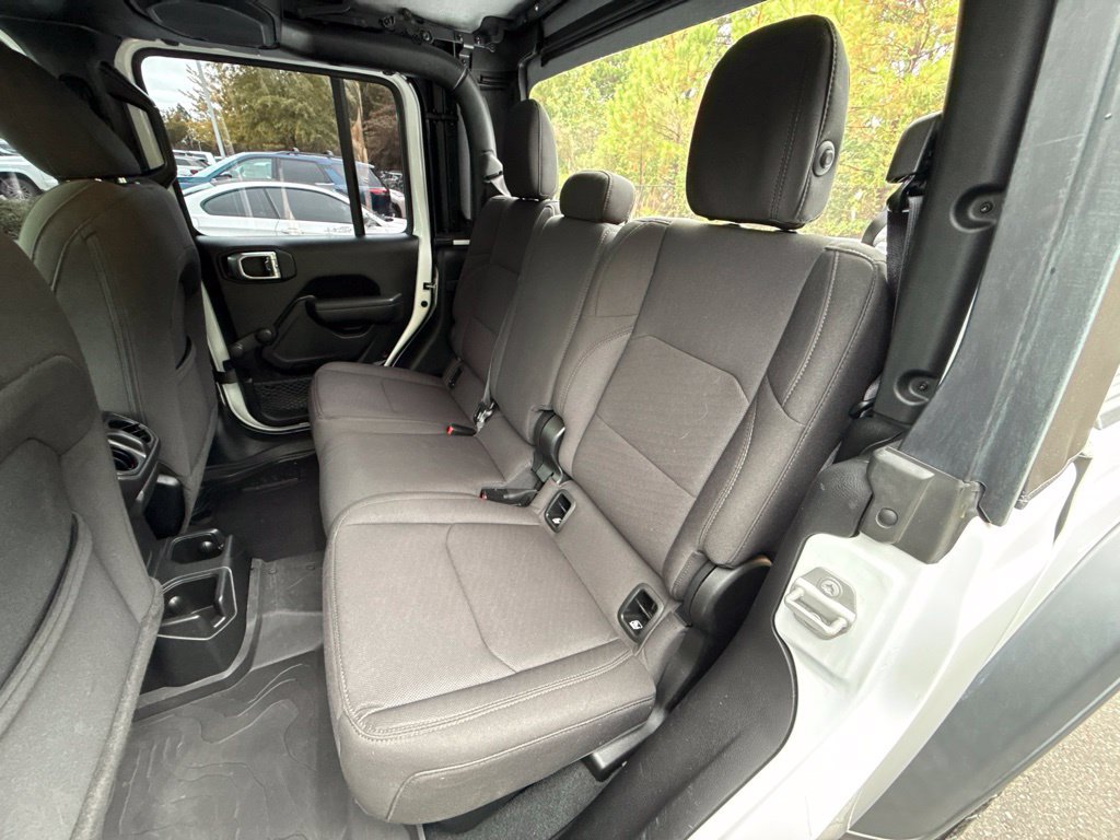 Used 2023 Jeep Gladiator Sport w/ Trailer Tow Package AWD/4WD image 33