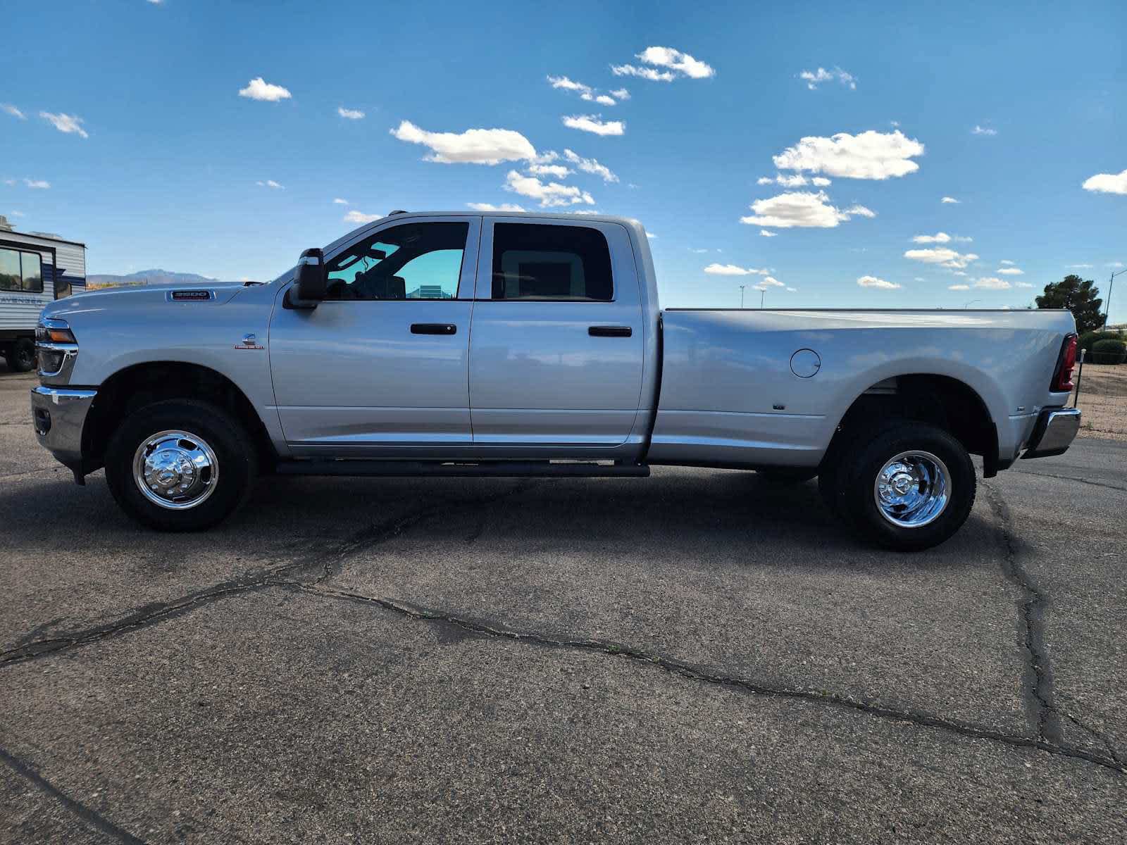 New 2026 RAM 3500 Tradesman AWD/4WD image 8