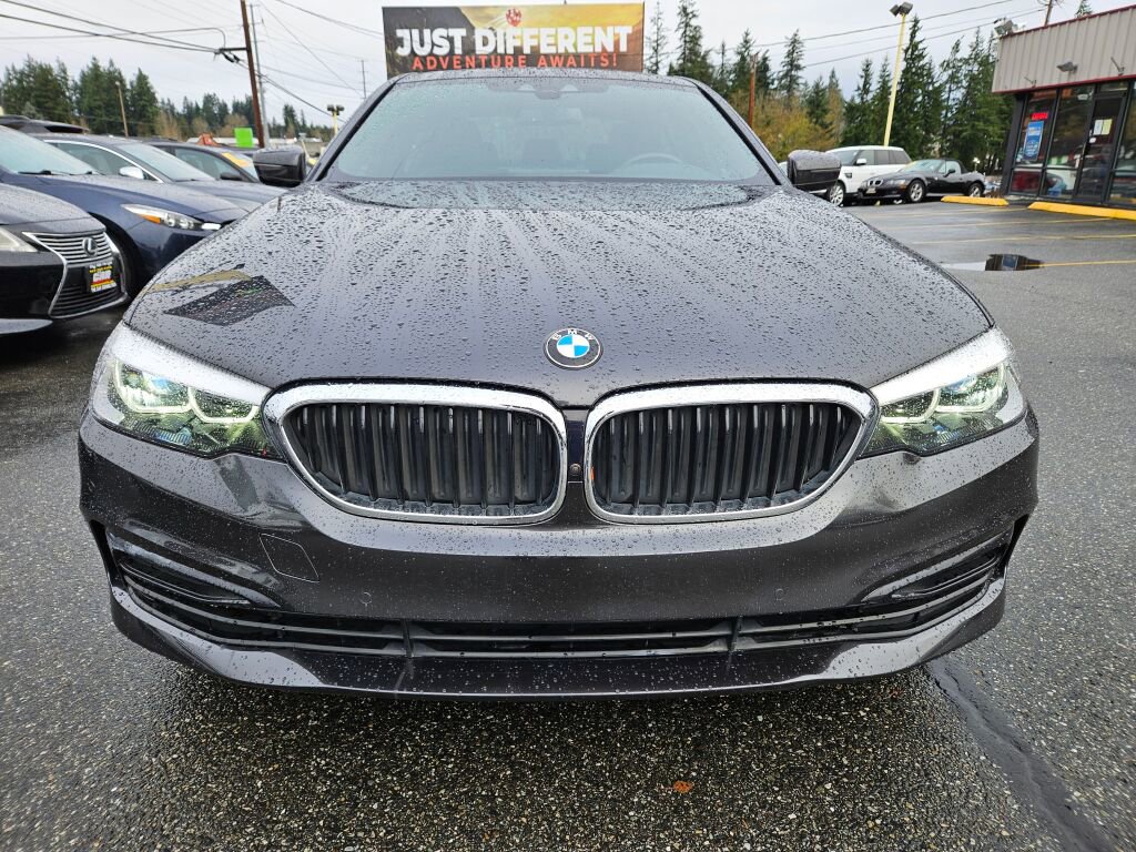 Used 2020 BMW 530i xDrive w/ Convenience Package image 2