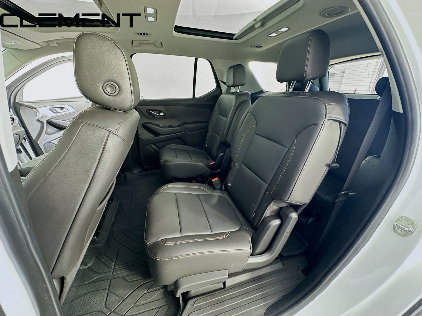 Used 2021 Chevrolet Traverse RS w/ LPO, Floor Liner Package AWD/4WD image 34