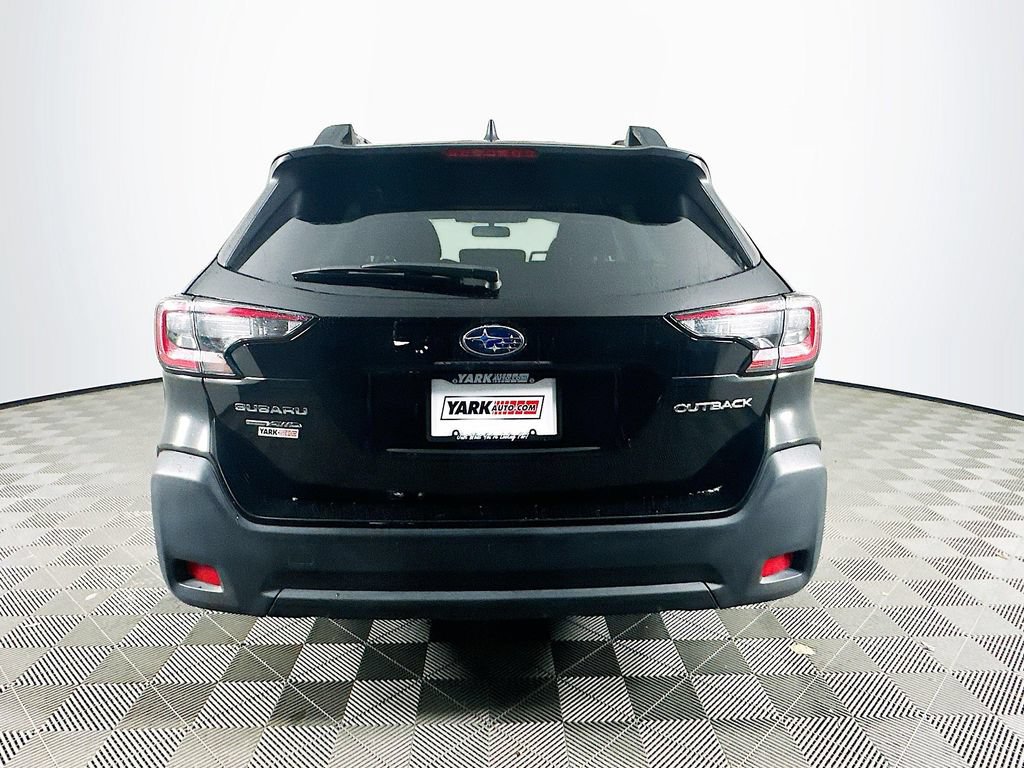 Used 2025 Subaru Outback Premium AWD/4WD image 9