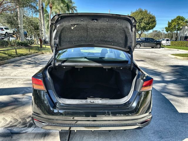 Used 2024 Nissan Altima 2.5 SV image 21