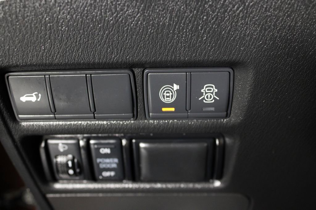 Used 2019 Nissan Armada SL w/ Premium Package image 24