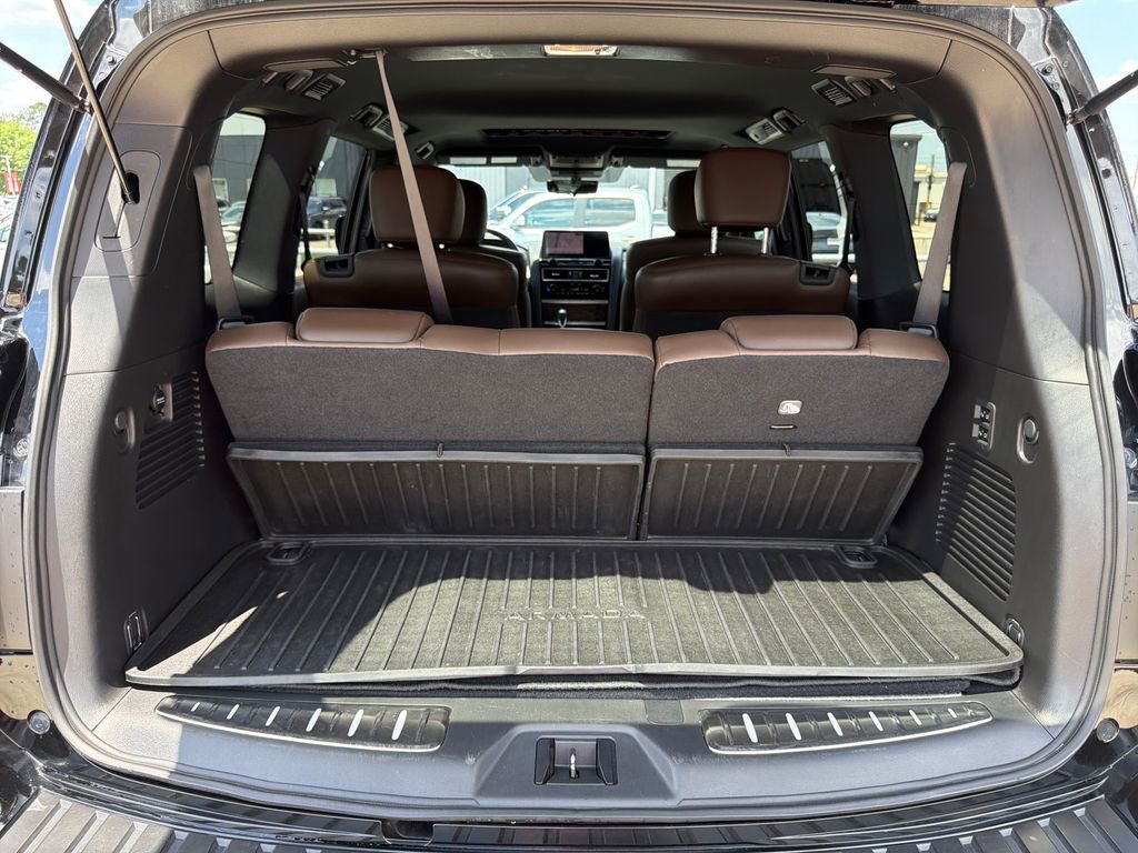 Used 2024 Nissan Armada Platinum w/ Captain's Chairs Package RWD image 25