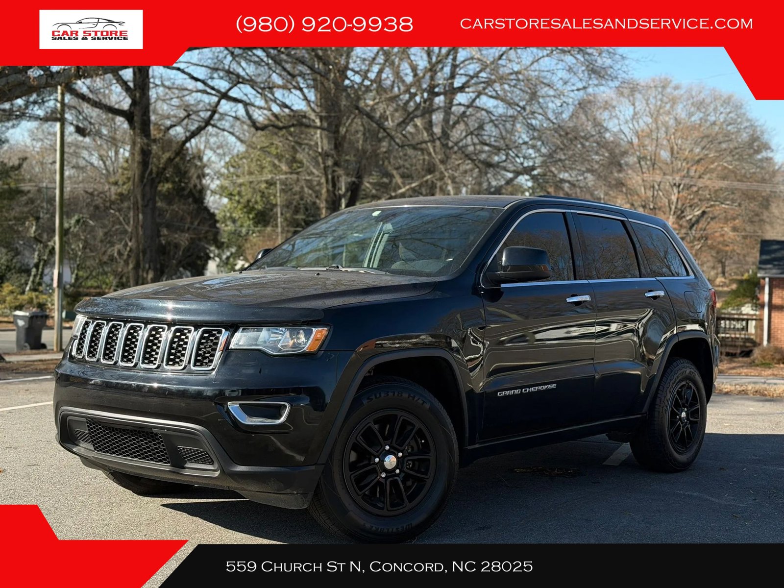 Used 2018 Jeep Grand Cherokee Laredo AWD/4WD image 1