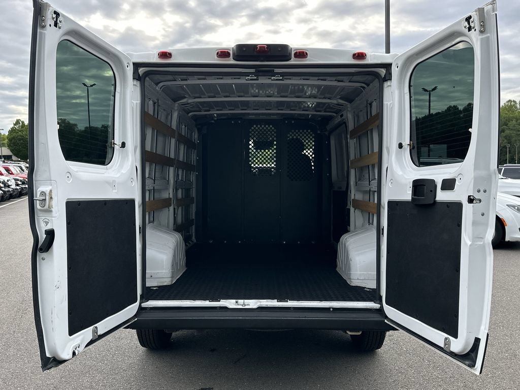Used 2025 RAM ProMaster 2500 w/ U-Haul Equipment Group FWD image 14