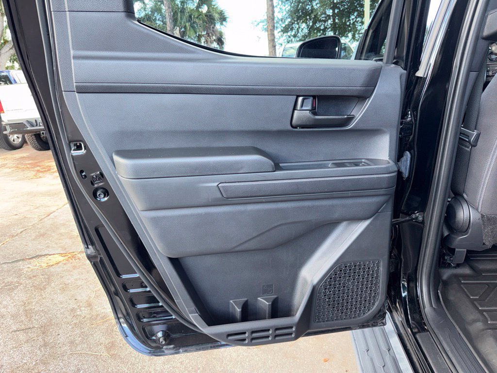 Used 2025 Toyota Tacoma SR5 RWD image 43