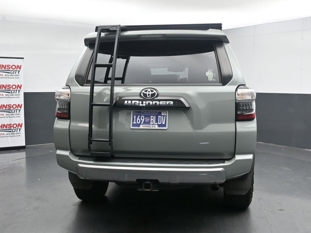 Used 2023 Toyota 4Runner TRD Off-Road Premium w/ Moonroof Package AWD/4WD image 8