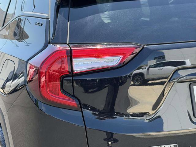 Used 2023 GMC Terrain SLT w/ Elevation Edition AWD/4WD image 13