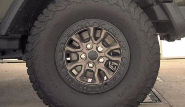 Certified 2023 Jeep Wrangler Rubicon w/ Cold Weather Group image 6