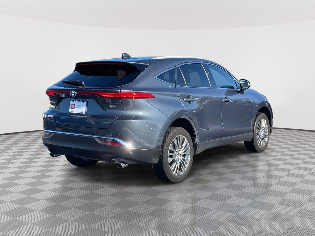 Used 2023 Toyota Venza XLE image 7