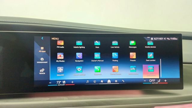 Used 2023 BMW i7 xDrive60 w/ Executive Package 2 image 53