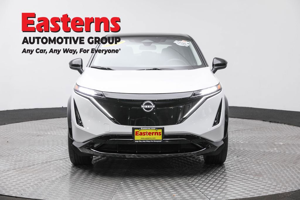 Used 2024 Nissan Ariya AWD image 2