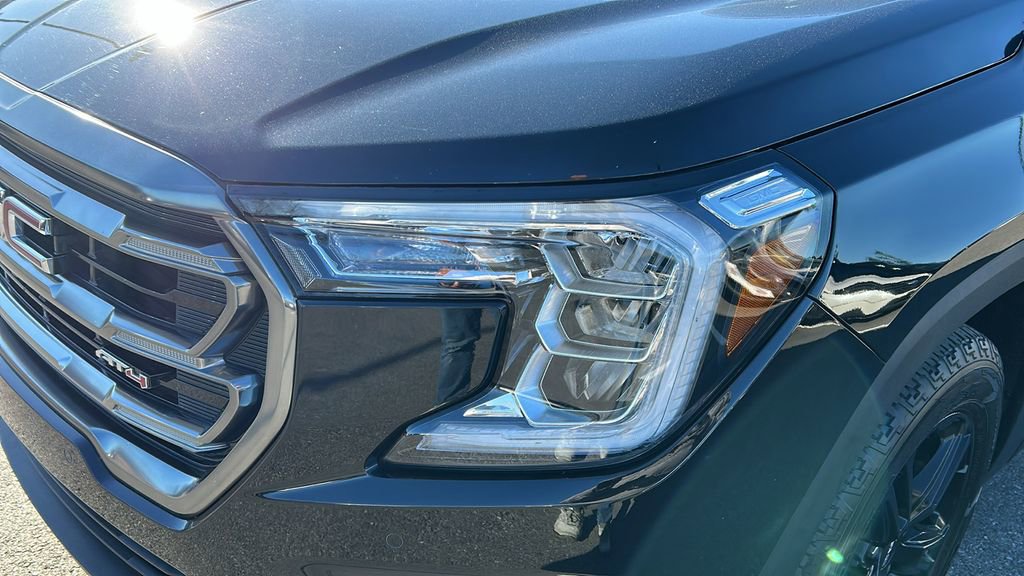 Used 2022 GMC Terrain AT4 w/ Infotainment Package II image 5
