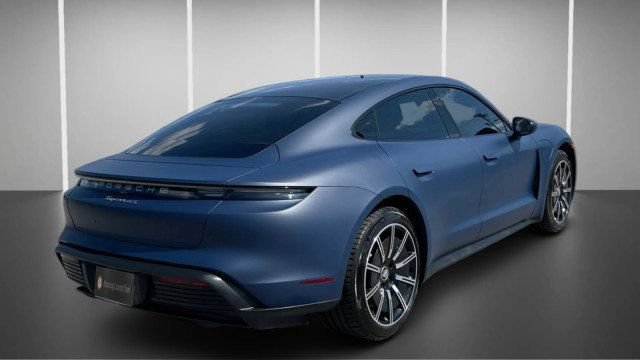 Used 2021 Porsche Taycan 4S AWD/4WD image 7