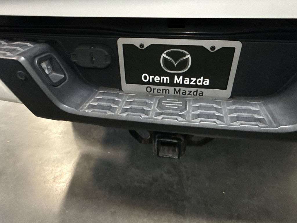 Used 2019 Toyota Tacoma TRD Off-Road AWD/4WD image 5