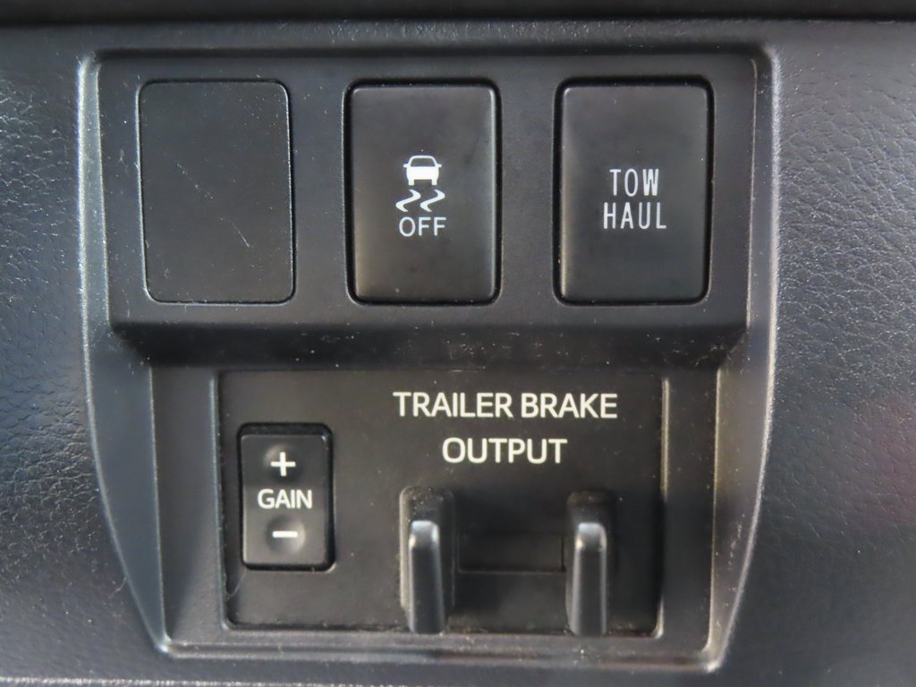 Used 2018 Toyota Tundra SR5 image 7