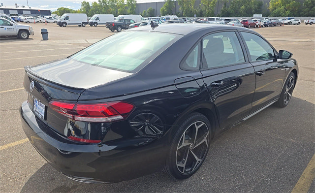 Used 2020 Volkswagen Passat 2.0T R-Line FWD image 3