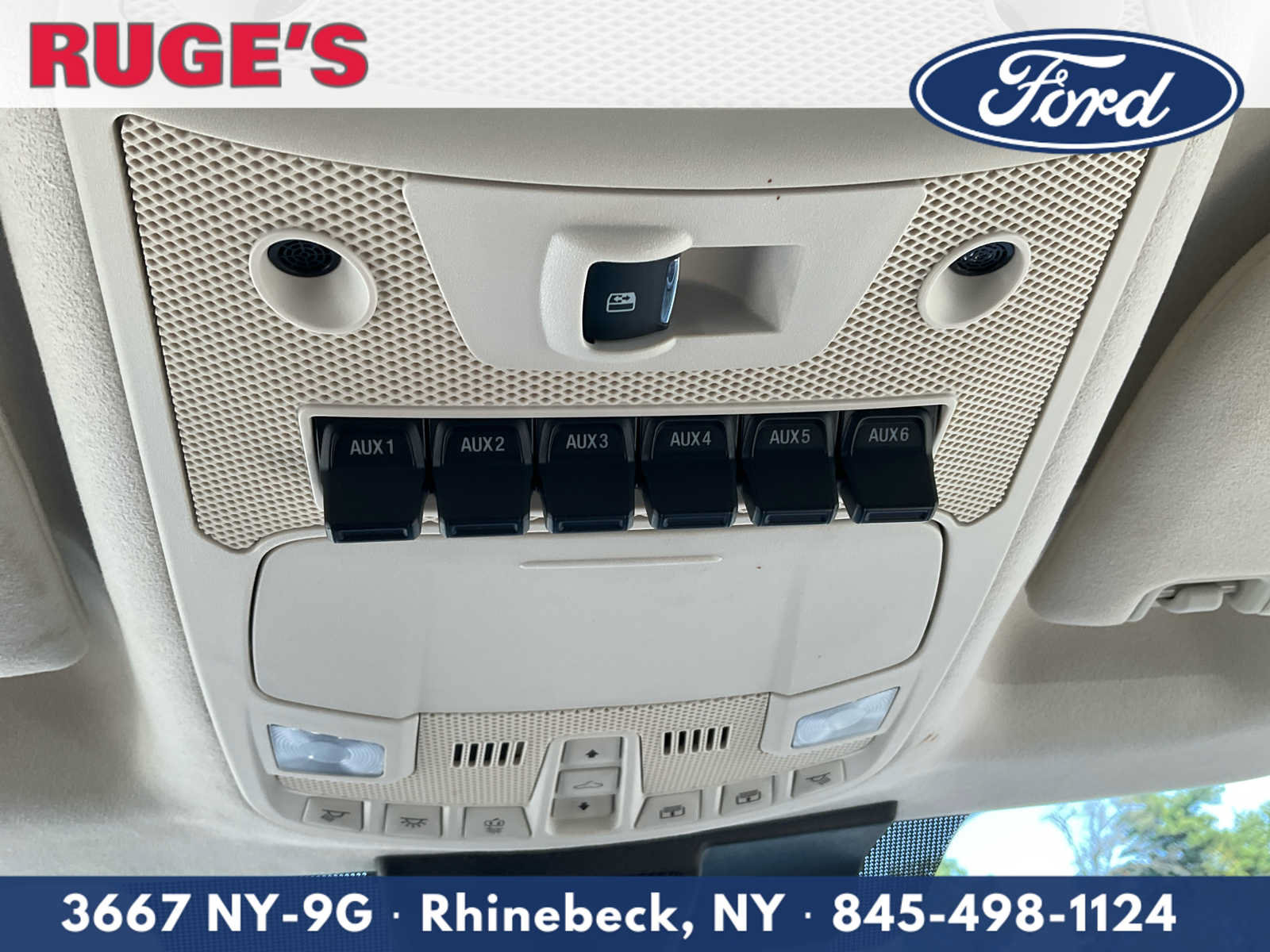 Used 2021 Ford F350 Limited w/ FX4 Off-Road Package AWD/4WD image 32