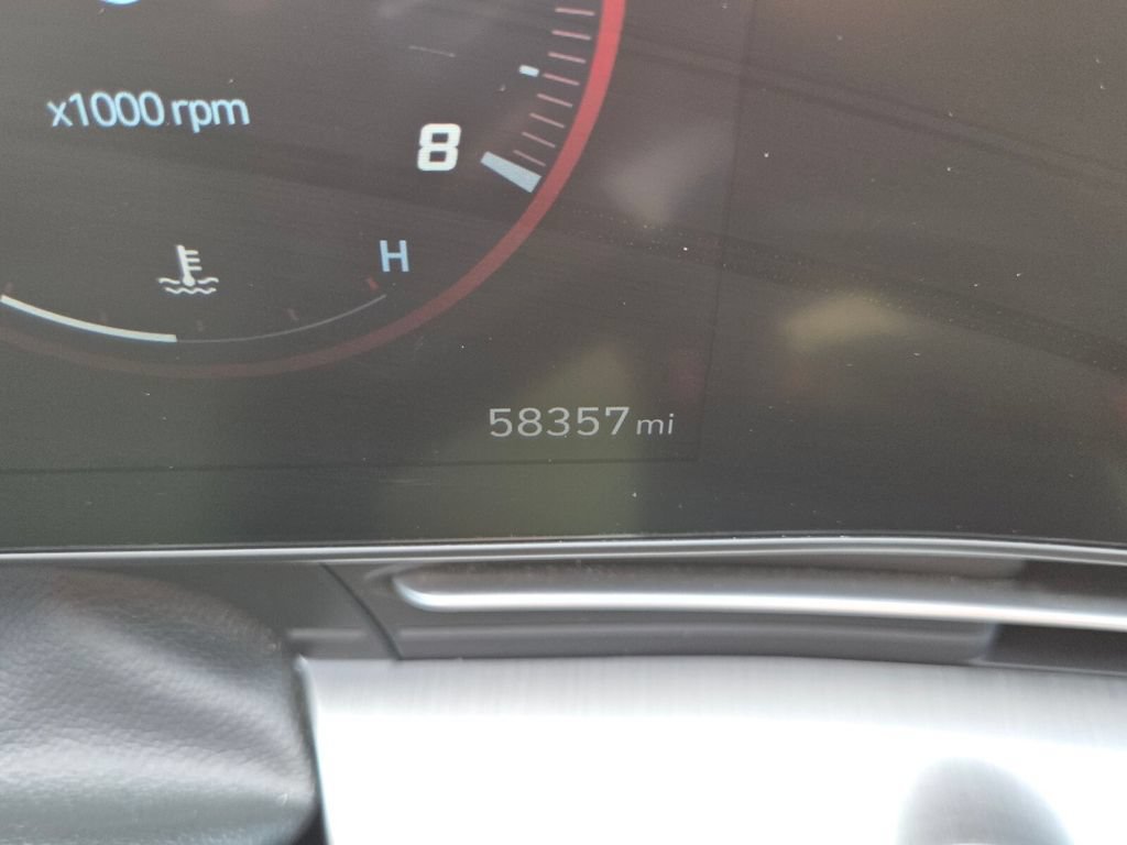 Used 2024 Hyundai Kona Limited AWD/4WD image 25