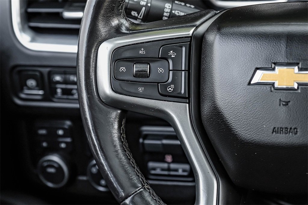 Used 2021 Chevrolet Suburban Premier w/ Premium Package image 16