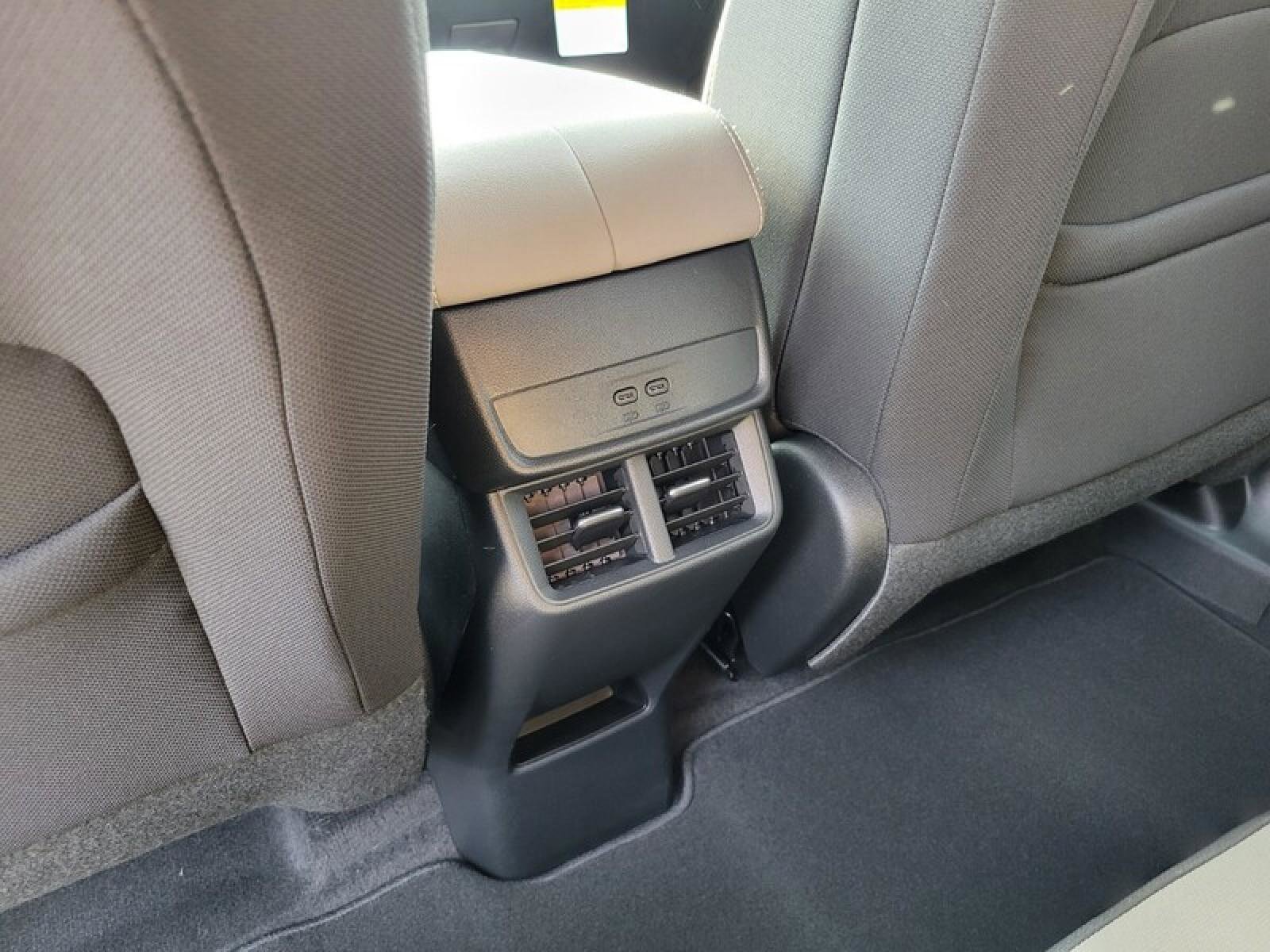 New 2026 GMC Terrain Elevation image 27