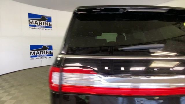 Used 2018 Lincoln Navigator Select AWD/4WD image 9