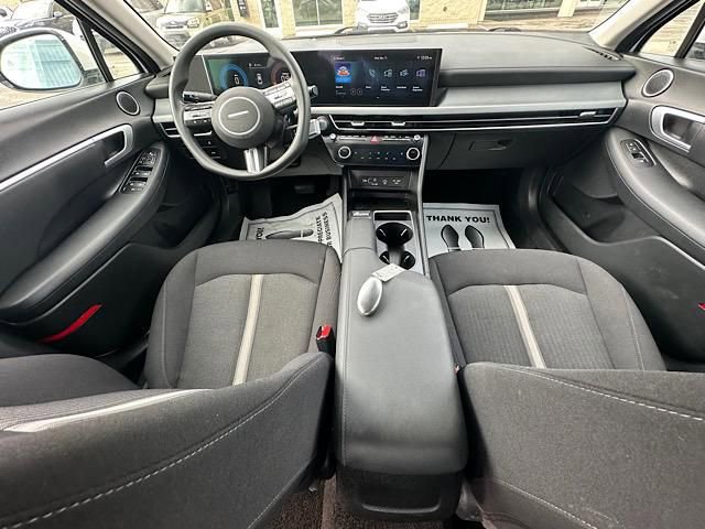 Used 2025 Hyundai Sonata SEL FWD image 15