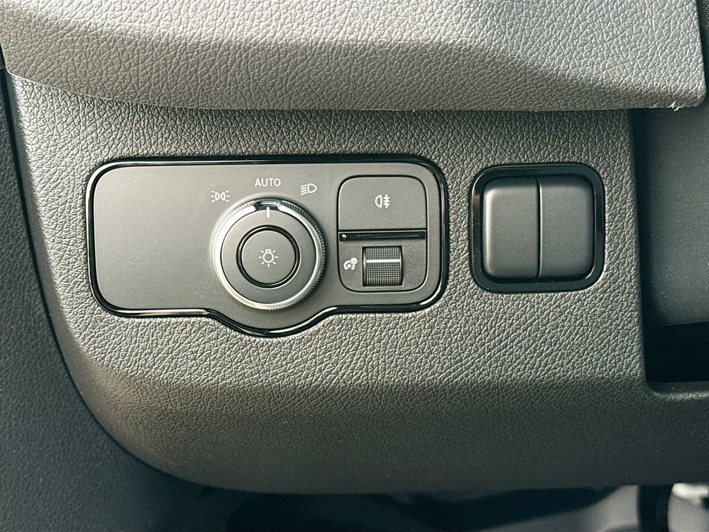 Used 2026 Mercedes-Benz Sprinter 2500 image 10