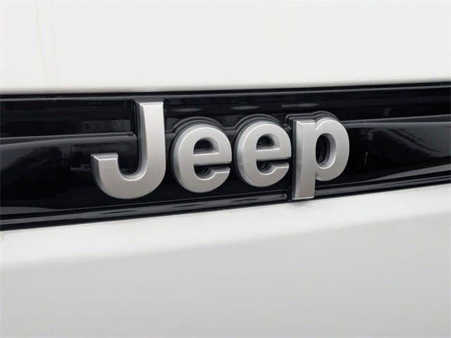 New 2026 Jeep Grand Cherokee Limited w/ Luxury Tech Group II AWD/4WD image 31