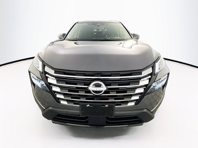 Certified 2026 Nissan Rogue SV AWD/4WD image 2