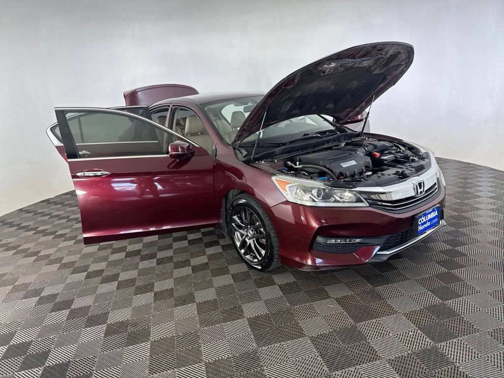 Used 2017 Honda Accord EX-L image 13