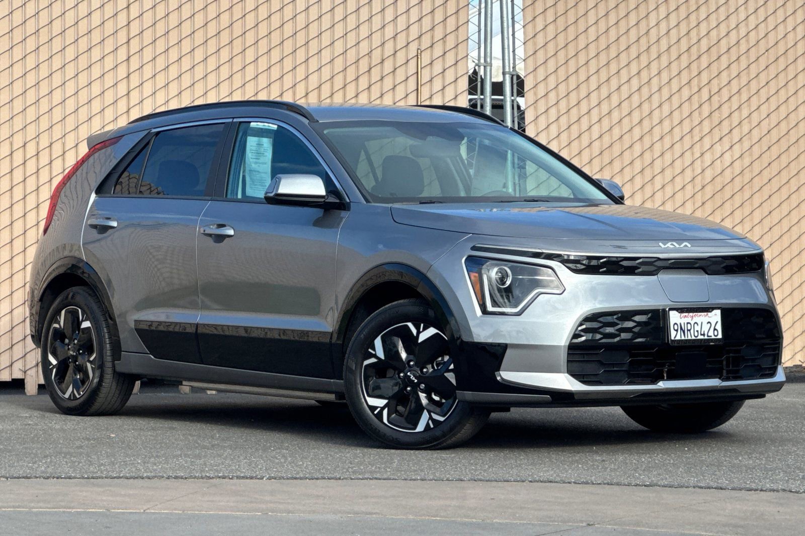 Used 2024 Kia Niro Wind FWD image 2