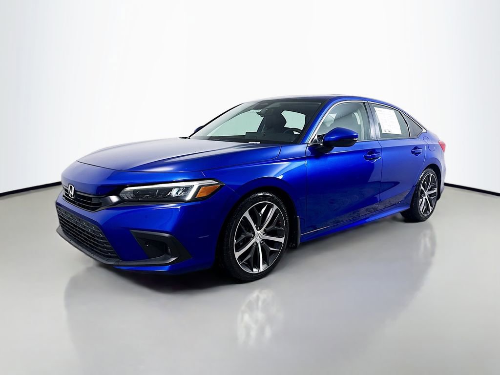 Used 2022 Honda Civic Touring image 3
