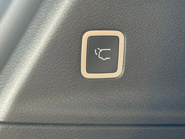 New 2026 Chrysler Pacifica Limited w/ S Appearance Package image 48