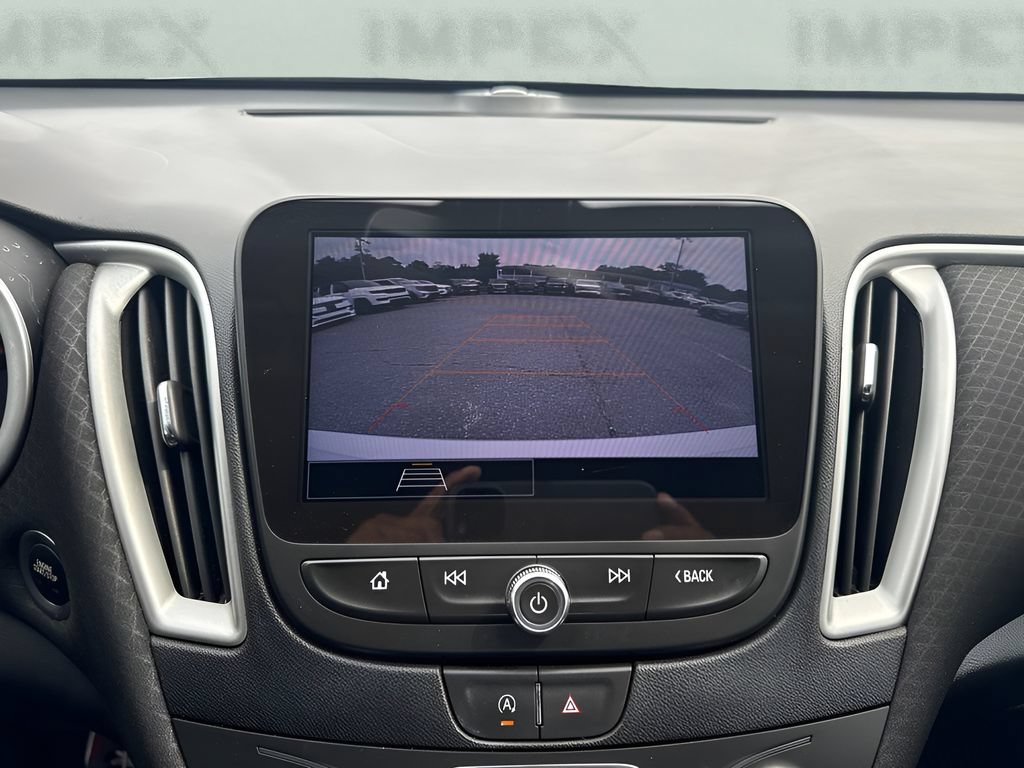 Used 2022 Chevrolet Malibu LT FWD image 9