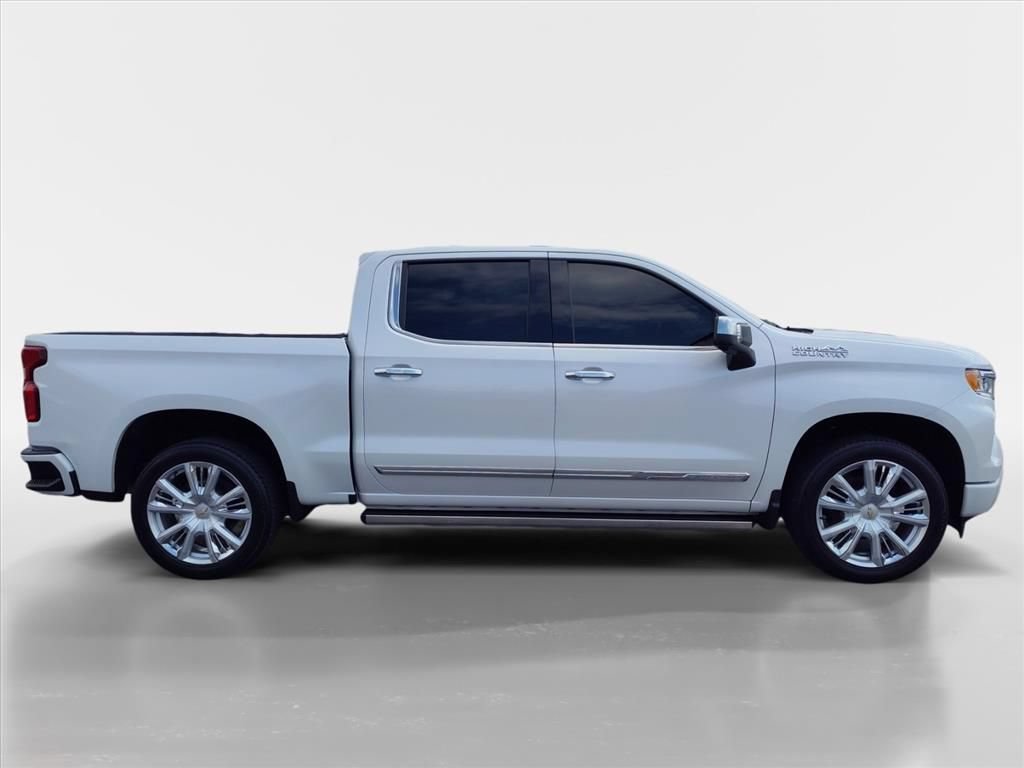 Used 2024 Chevrolet Silverado 1500 High Country w/ High Country Premium Package AWD/4WD image 6