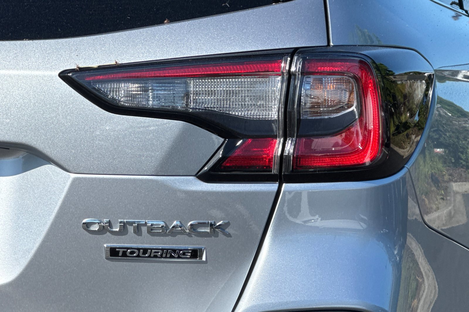 Used 2025 Subaru Outback Touring w/ Popular Package #2 image 12