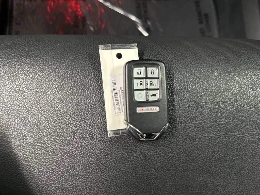 Used 2023 Honda Odyssey Sport image 42