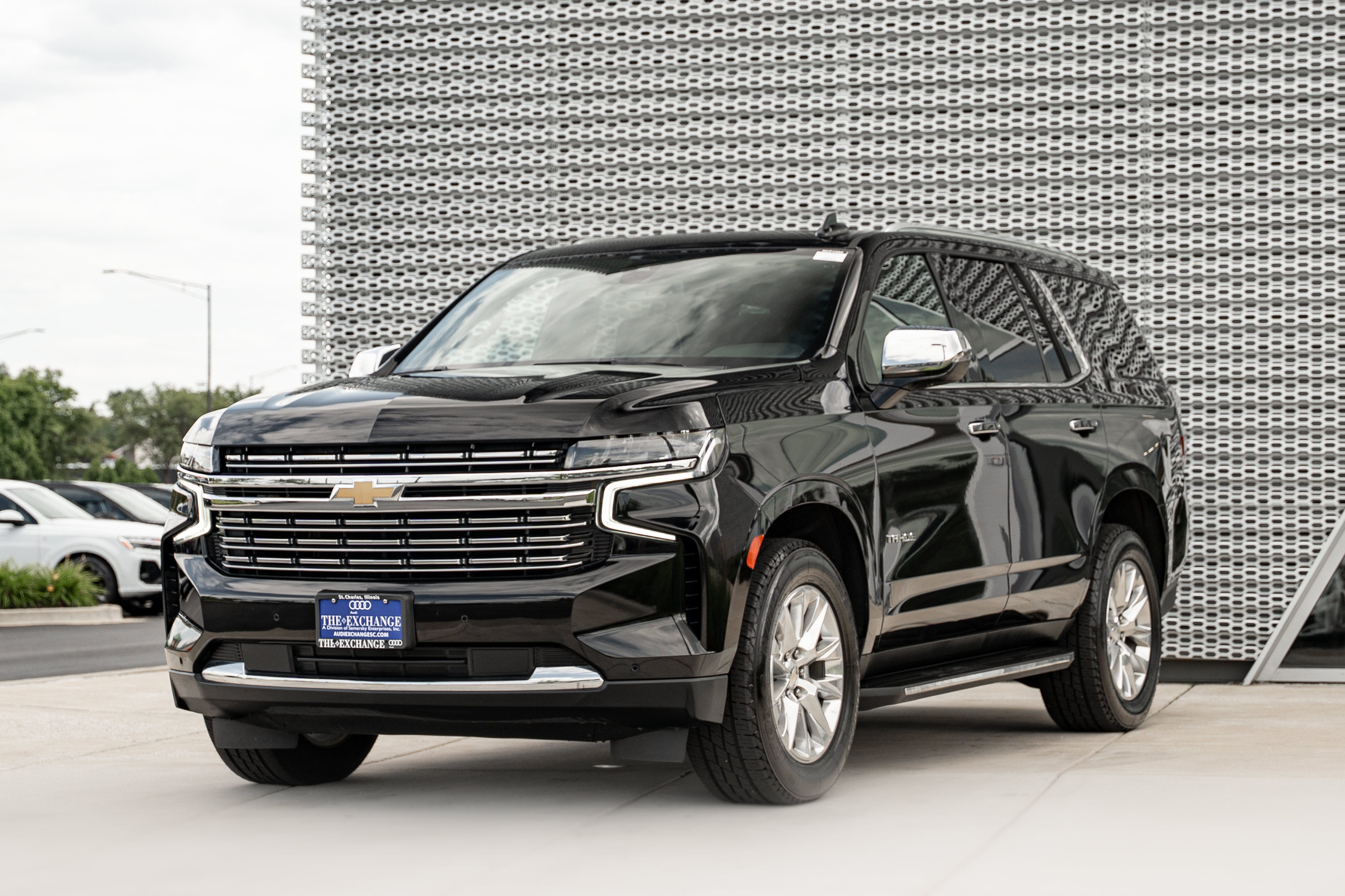 Used 2021 Chevrolet Tahoe Premier AWD/4WD image 7
