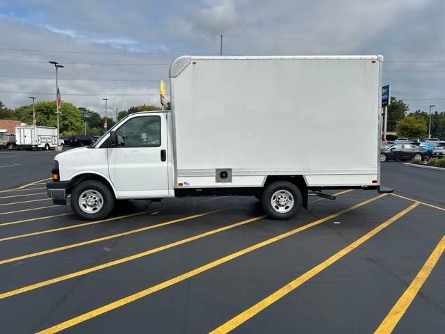 New 2024 Chevrolet Express 3500 w/ Power Convenience Package RWD image 2