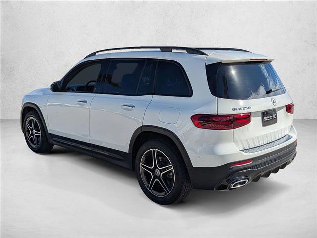 Used 2025 Mercedes-Benz GLB 250 image 8