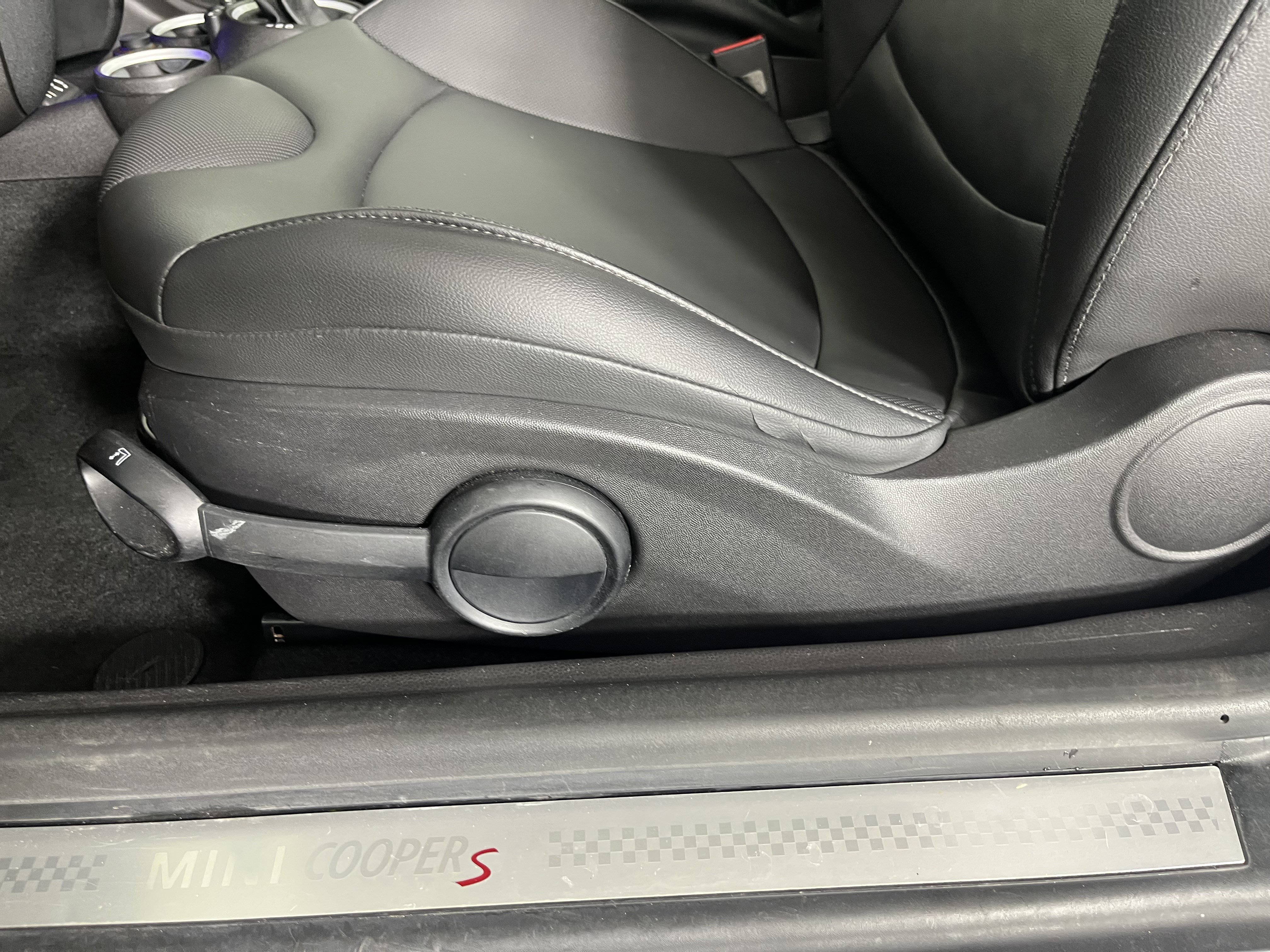 Used 2013 MINI Cooper S image 19