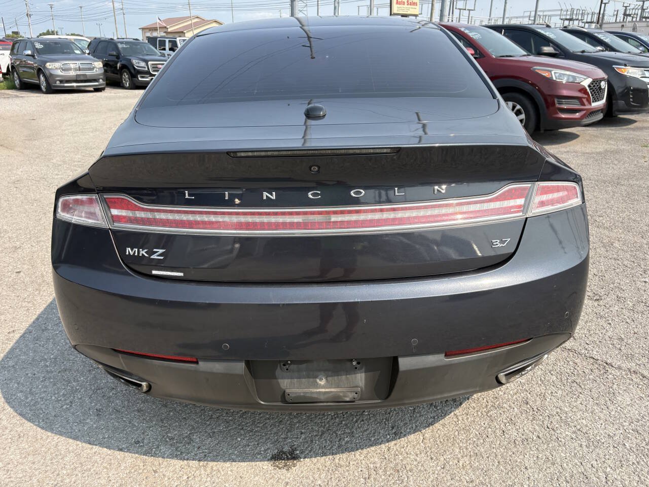 Used 2013 Lincoln MKZ FWD image 8