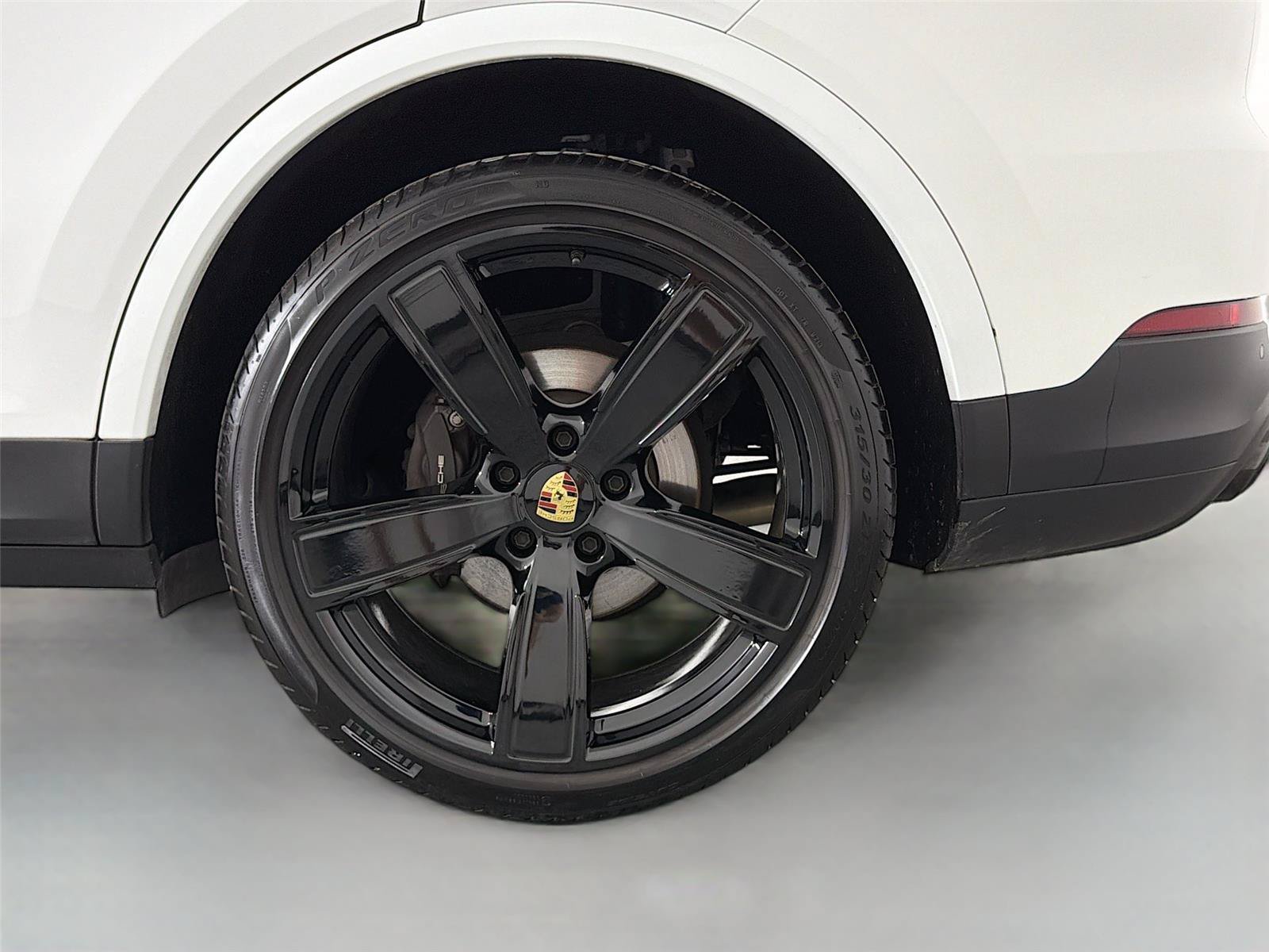 Certified 2023 Porsche Cayenne Platinum Edition AWD/4WD image 12